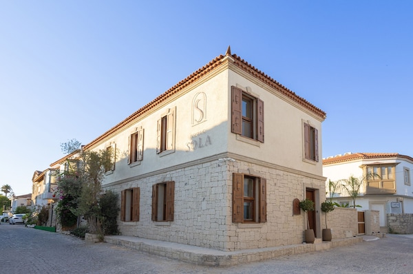 House Sola Alaçatı - Alaçatı