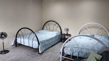 1 bedroom, WiFi, bed sheets