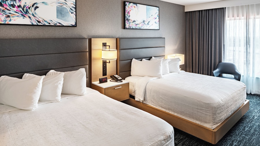 Prairie Meadows Hotel