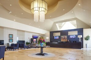 Lobby - Prairie Meadows Hotel (Altoona)
