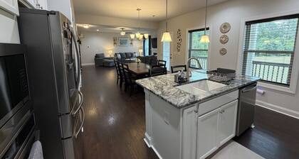 Comfortable Family Retreat in NW Greensboro