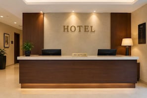 House | Reception - Deluxe Hotel O Satyam Junction (Visakhapatnam)