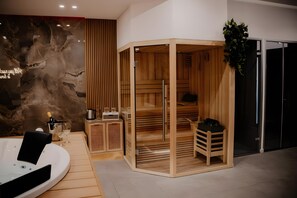 Spa - Premium Suite with Hot Tub, Wi-Fi, and Air Conditioning (Partinico)