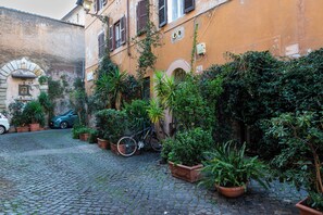 Property grounds - The Hive - Quiet Apartment in the Heart of Trastevere (Roma)