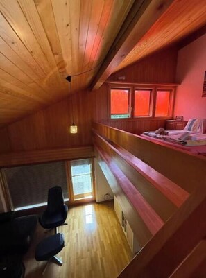 Room - Vrbo Property (Wimmis)