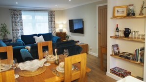 Living area - Cosy two Bedroom Bungalow With Garden in Ballater (Ballater)