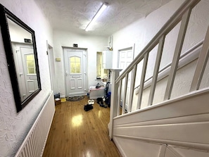 Interior - 8 Dales Avenue (Manchester)