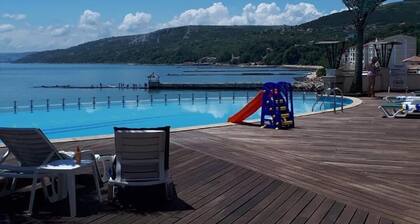 Apartment Sleeps 2 With Pool & Balcony