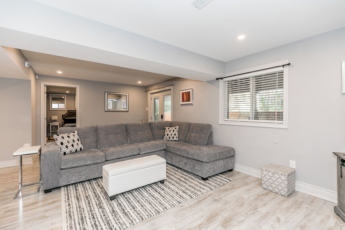 Cozy 1-bedroom Bungalow In Tranquil Barrie With Pool! - 巴里