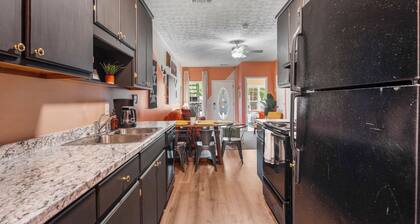 New Sleeps 8 20 minutes from Ft Benning. Well equipped, family friendly space