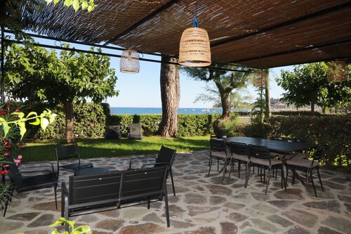 Elegance, charm, and direct access to the beach—a charming home just 20 meters from the sea