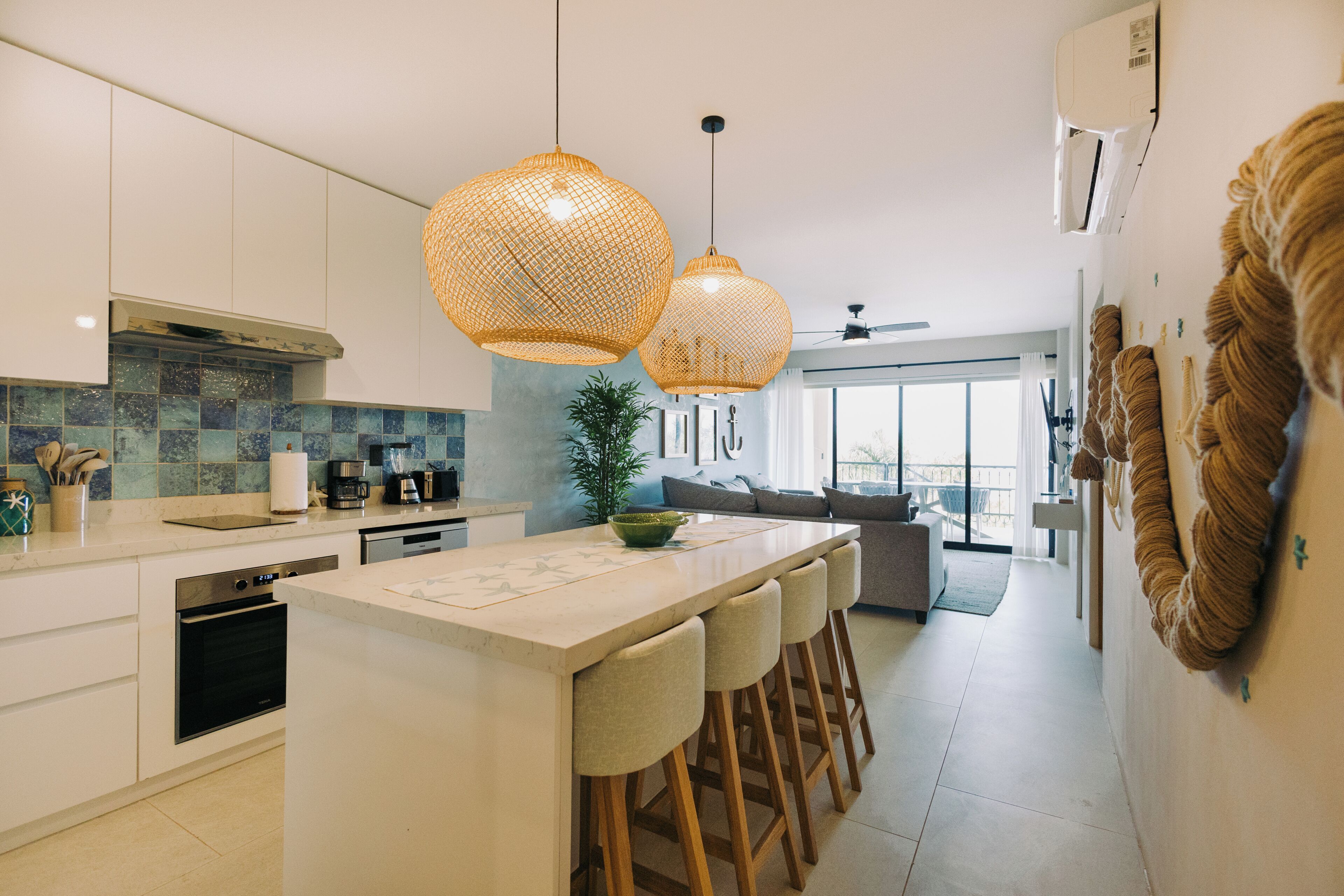 Deluxe-Apartment, Blick auf den Innenhof | Eigene Küche