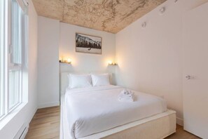 Room - Grand Horizon Montréal | Free Parking (Montreal)