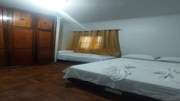 WiFi, bed sheets
