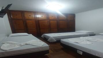 5 camere, Wi-Fi, lenzuola