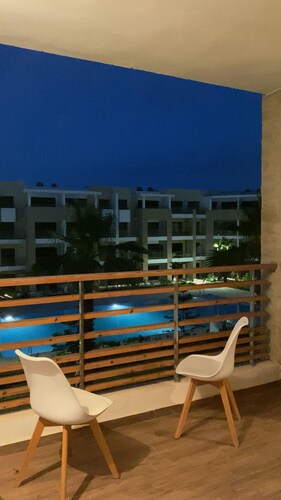Apt luxe vue piscine Prestigia Plage des Nations