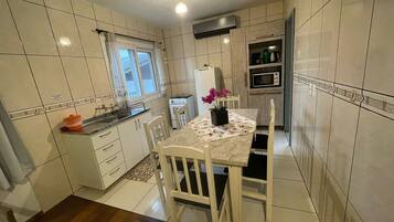Apartment | Dining