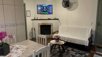 Basic Apartment | Interior