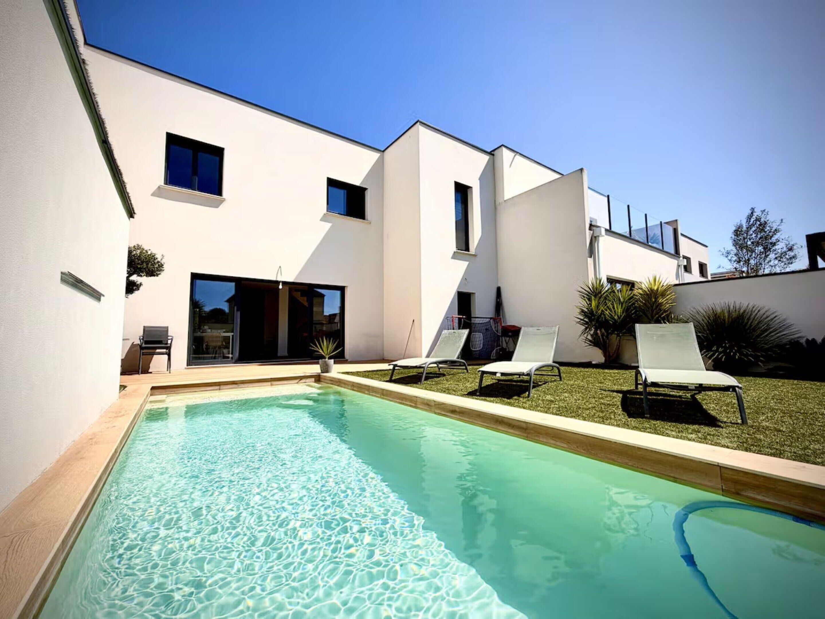 House | Pool | Indoor pool, outdoor pool
