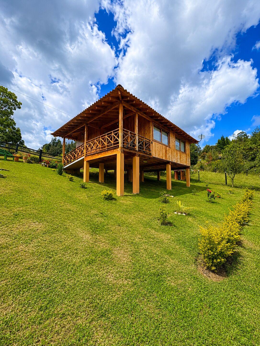 Cabaña Confort, balcón, vista a la montaña | Wifi gratis y ropa de cama 