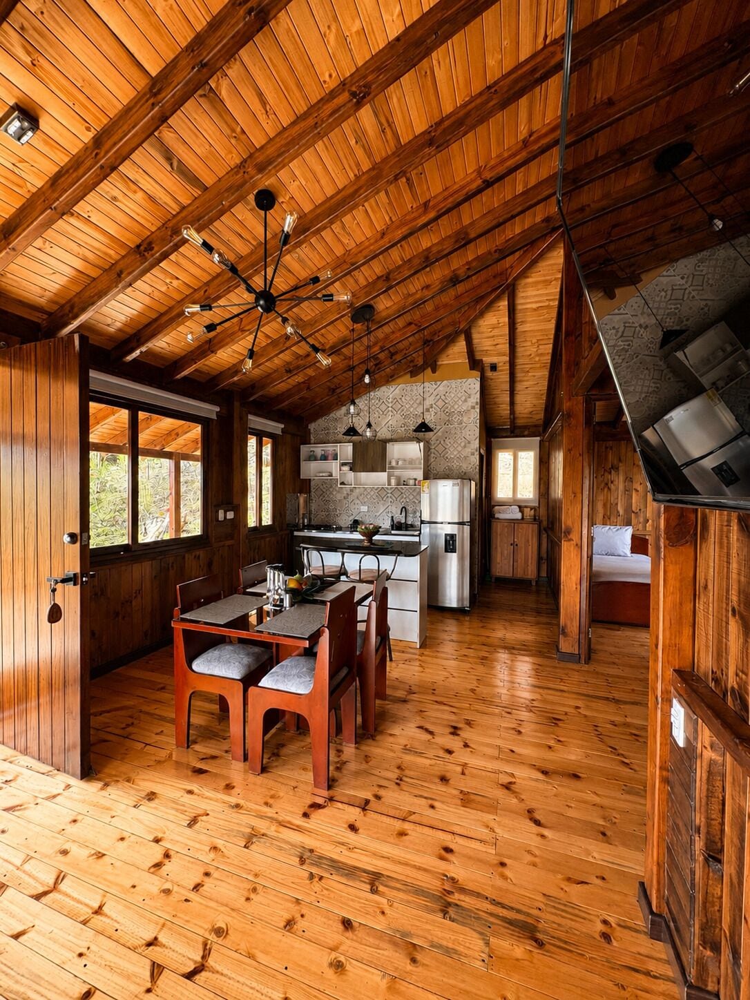 Comfort Cabin, Balcony, Mountain View | WiFi (free), bed sheets
