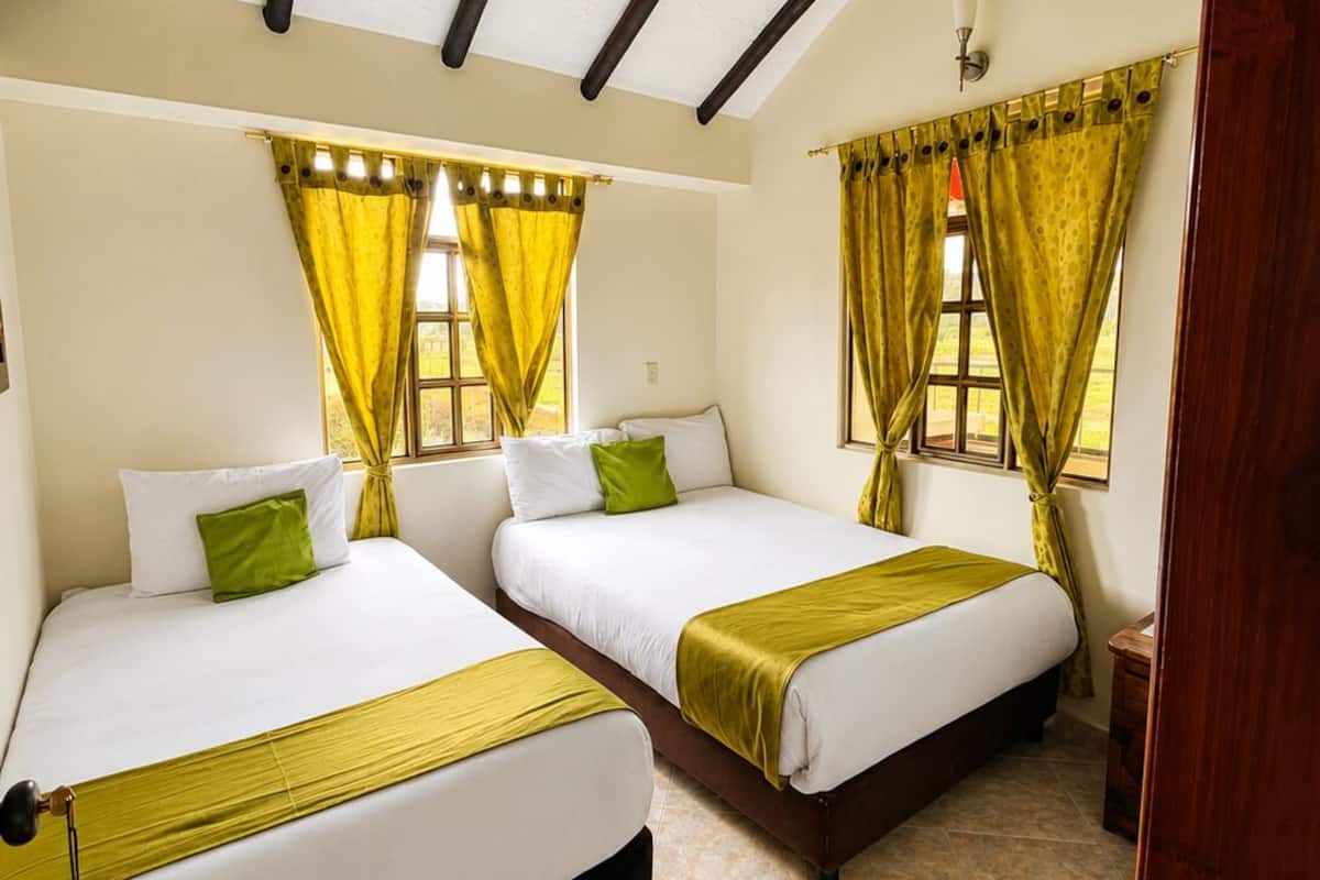 Habitación triple estándar | Wifi gratis y ropa de cama