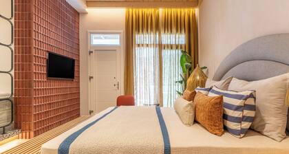 Naxian Nest suites & houses