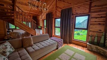 Apartment, River View | Living area