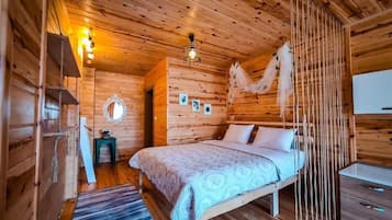 Room, River View