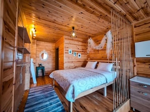 Room, River View