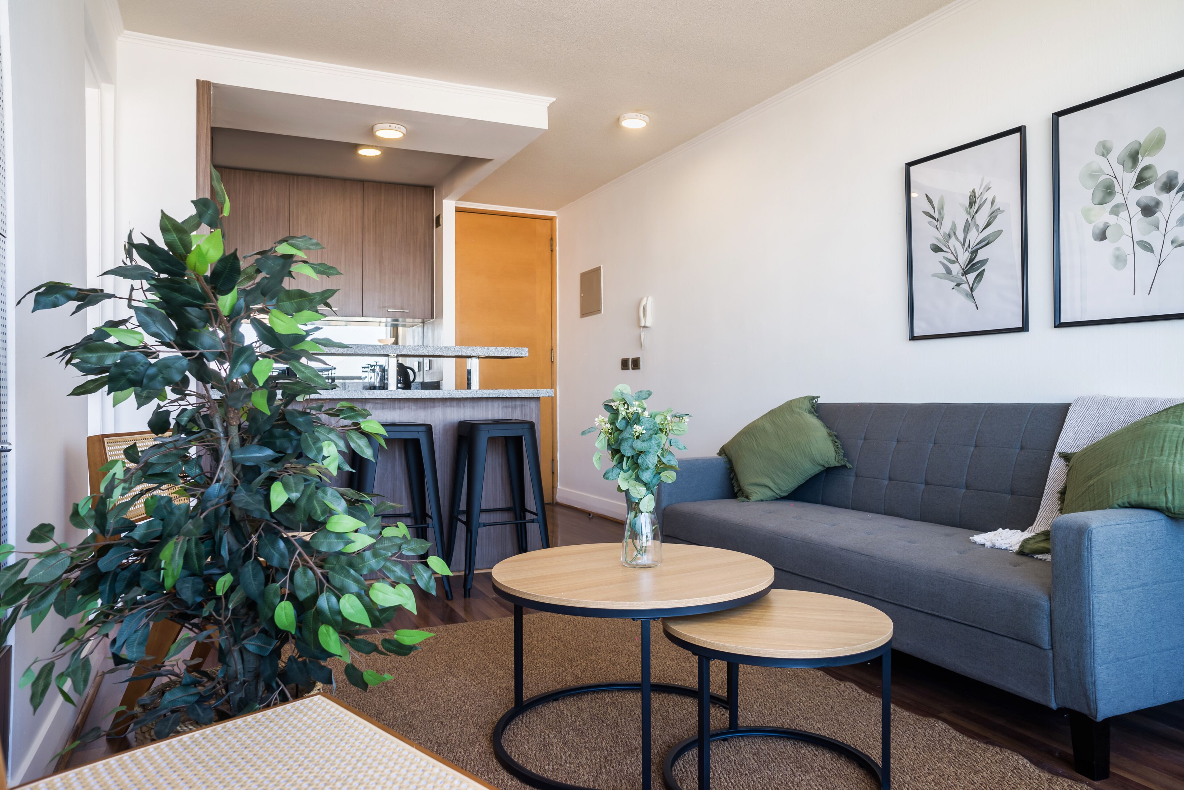 Family Apartment, Balcony, City View | Living area