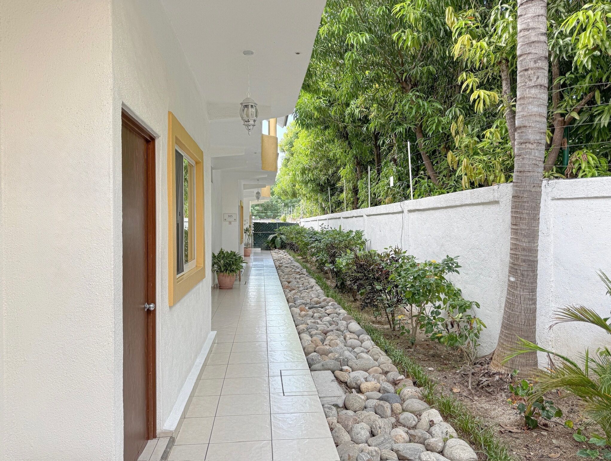 Standard Double Room, 1 Bedroom, Accessible, Refrigerator & Microwave (Habitación Doble) | Terrace/patio
