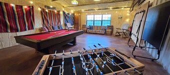 Private Lakefront Retreat - Fishing, Game Room, Fire Pit - Lake Colorado City TX
