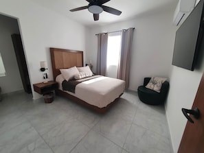 1 bedroom, iron/ironing board, internet, bed sheets