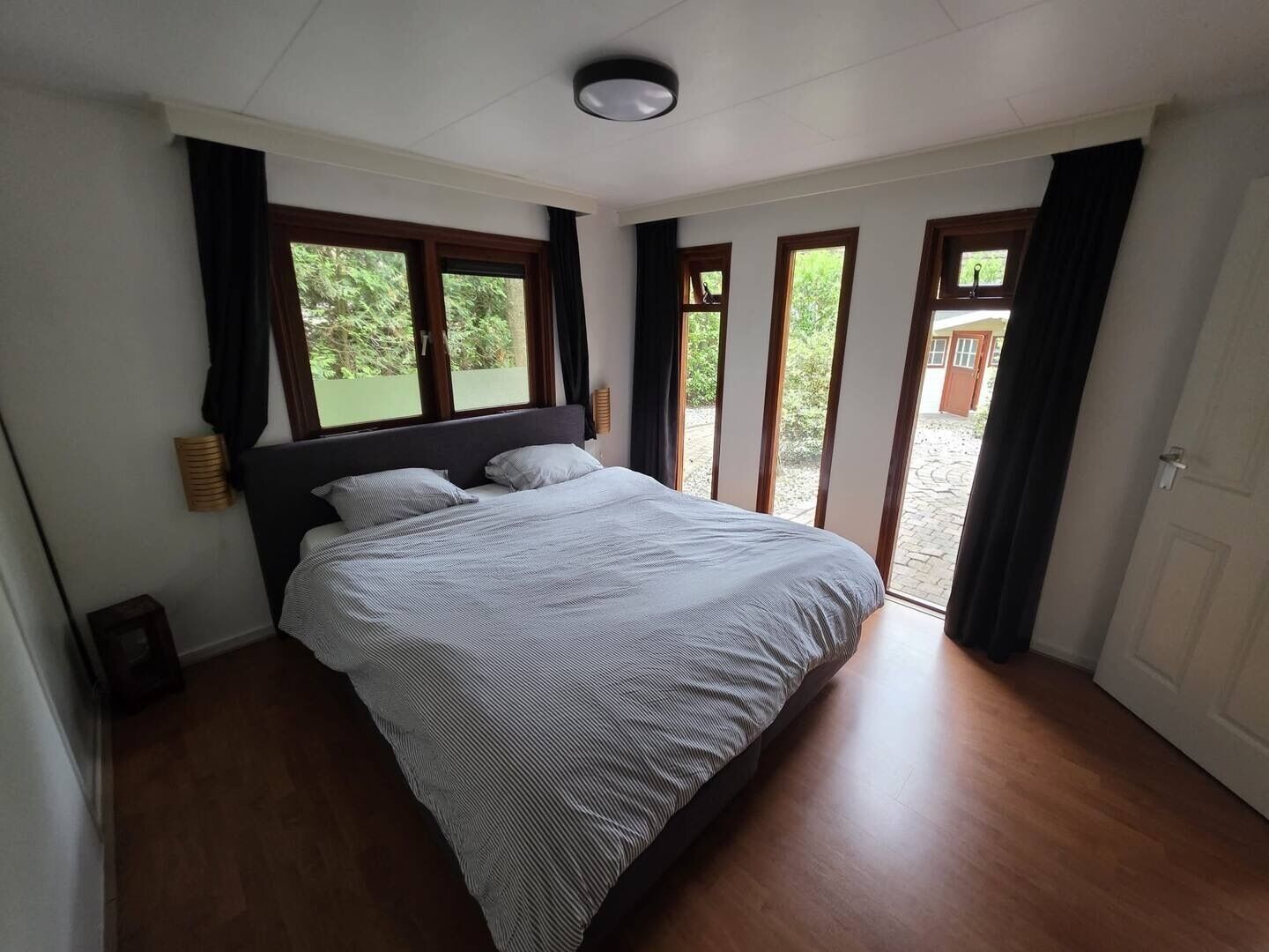 3 quartos, Wi-Fi de cortesia, roupa de cama