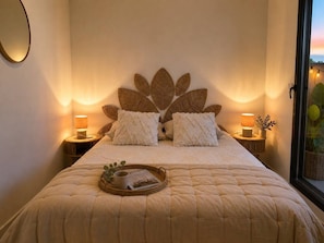 WiFi, bed sheets - 2-Bedroom Apartment with Private Terrace · Pool · 50m from the Beach · Parking (Villeneuve-Loubet)