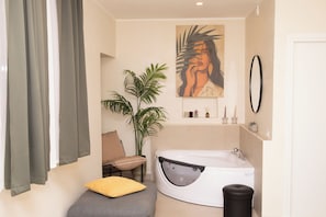 Bathroom - Vatican Rooms (Rome)