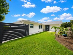 Exterior - Mtty's beach Scape (Bradenton)