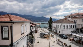 Apartamento, sacada, vista para o lago | Vista da propriedade