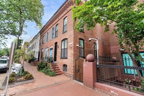 Exterior - Sojourn Sleek Georgetown Studio with Patio (Washington)