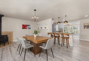 Dining - Peaceful, spacious home in Eagle (Eagle)