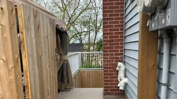 Appartement, 2 chambres, patio | Enceinte de l’hébergement