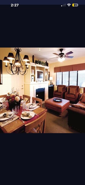 Dining - Cozy 1-bedroom resort with AC in soothing Gatlinburg (Gatlinburg)