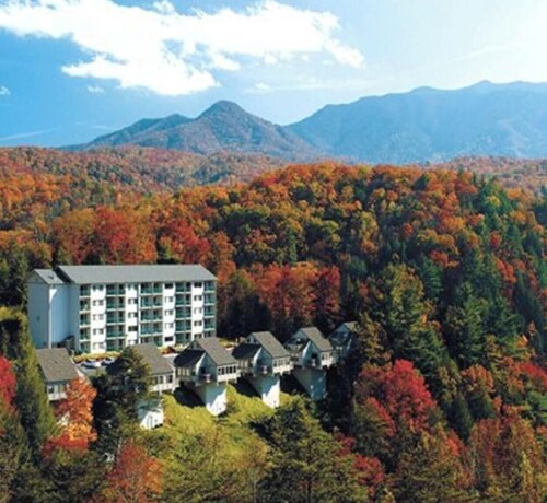 Cozy 1-bedroom resort with AC in soothing Gatlinburg