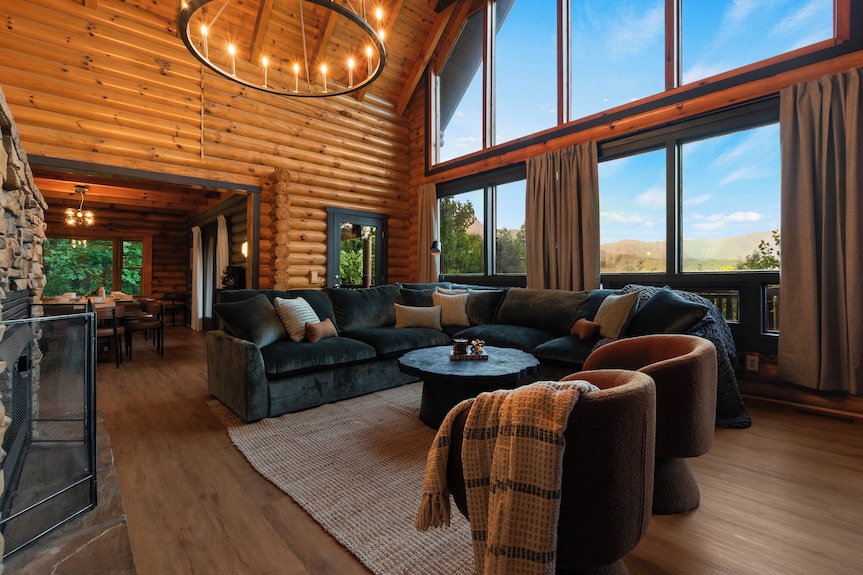 New! Sleeps 20, Mountain Views, Sauna, Game Room! - Cosby, TN