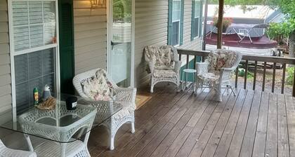 Charming 5-bedroom lake home with access to Greers Ferry lake located near town.
