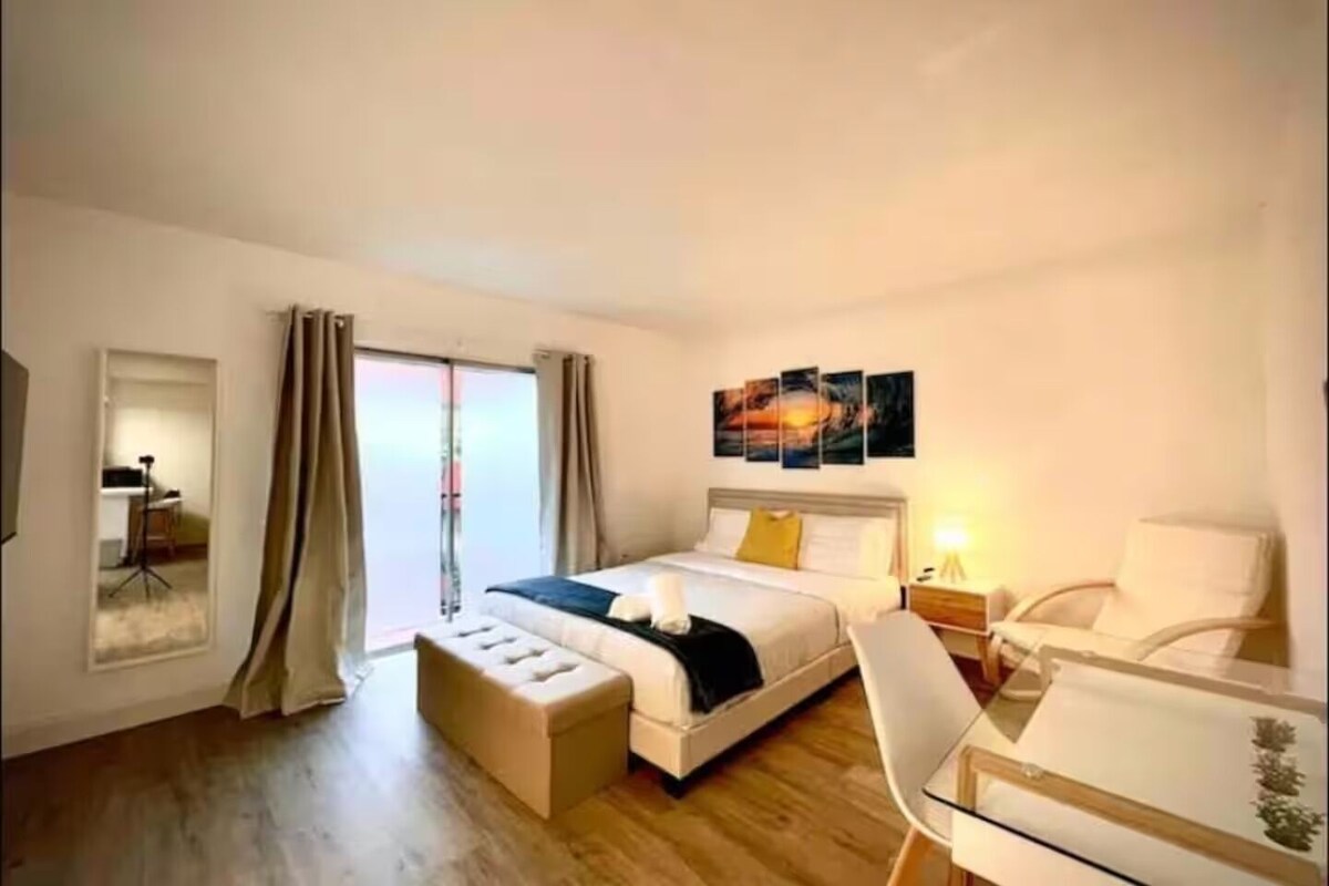 Apartment | WiFi (free), bed sheets