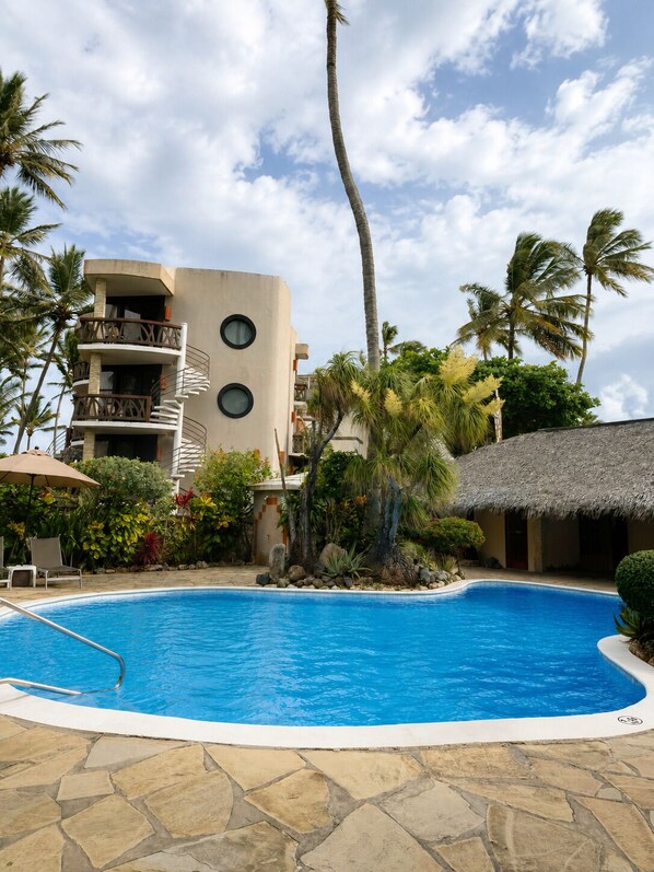 Pool - Ocean View 1BR Condo, Beach, Pool & Jacuzzi (Cabarete)