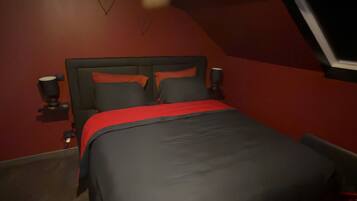 Iron/ironing board, Internet, bed sheets
