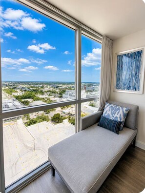 Interior - Luxury Skyline Resort-Style Pool & Gym (Fort Myers)